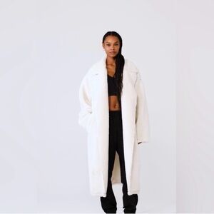 Sold out Alo Yoga oversized Sherpa coat